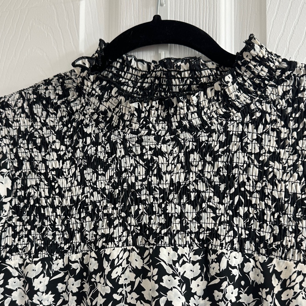 Floral Black and White Women's Dress - Picture 2 of 6